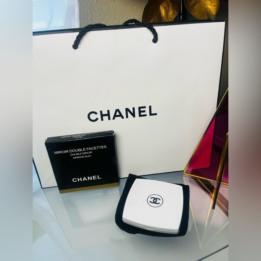 “HOSTPICK”CHANEL LIMITED EDITION DUO COMPACT DOUBLE FACETTE MIRROR W/Powder Puff - Picture 4 of 6
